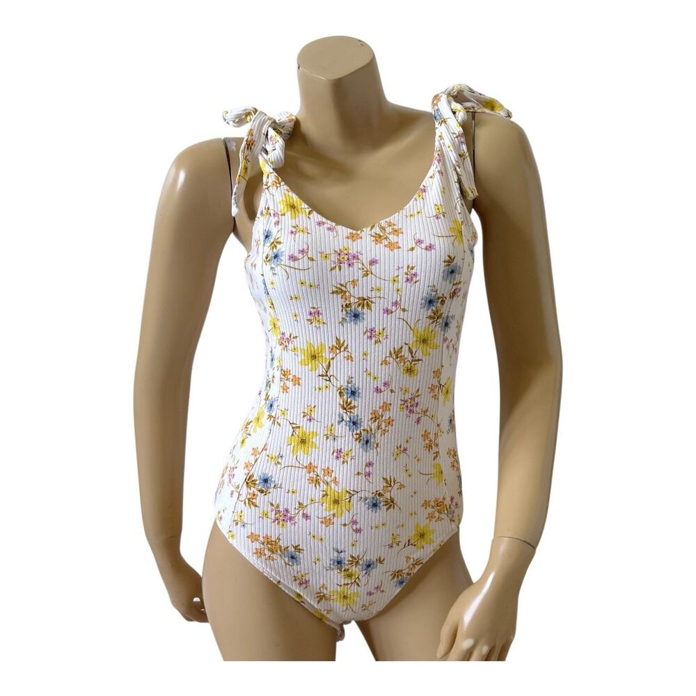 Old Navy Floral Rib Tank Bodysuit Womens S White Tie Shoulder Sleeveless V Neck - Picture 1 of 9